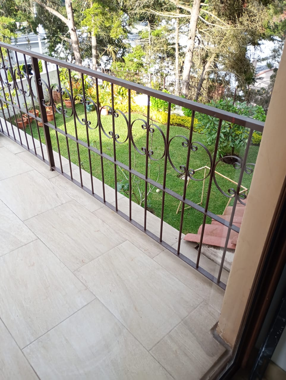 Pasamanos Color Negro