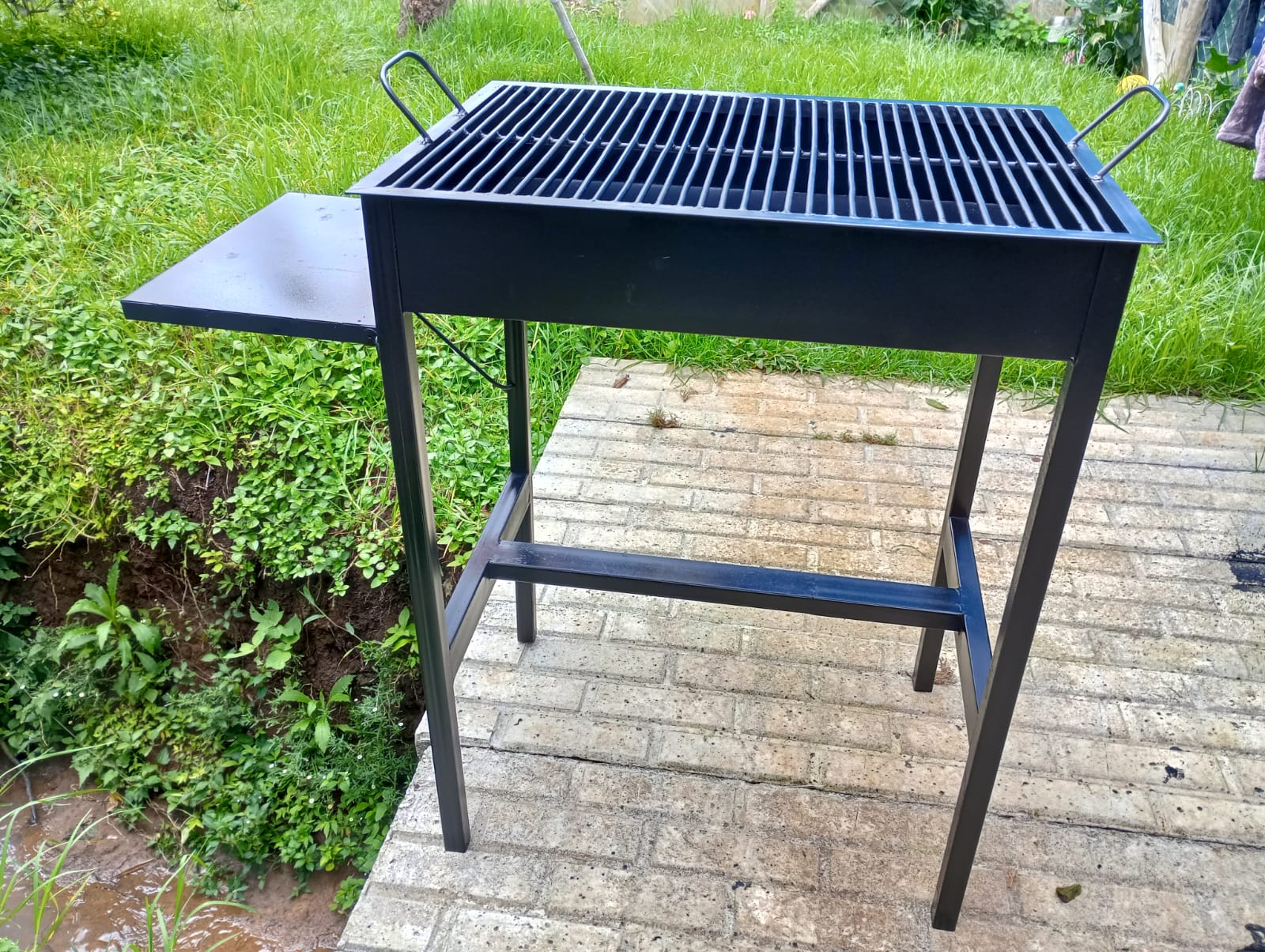 Churrasquera Color Negro