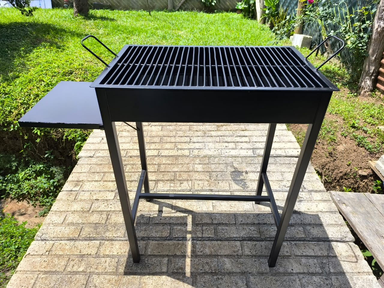 Churrasquera Color Negro