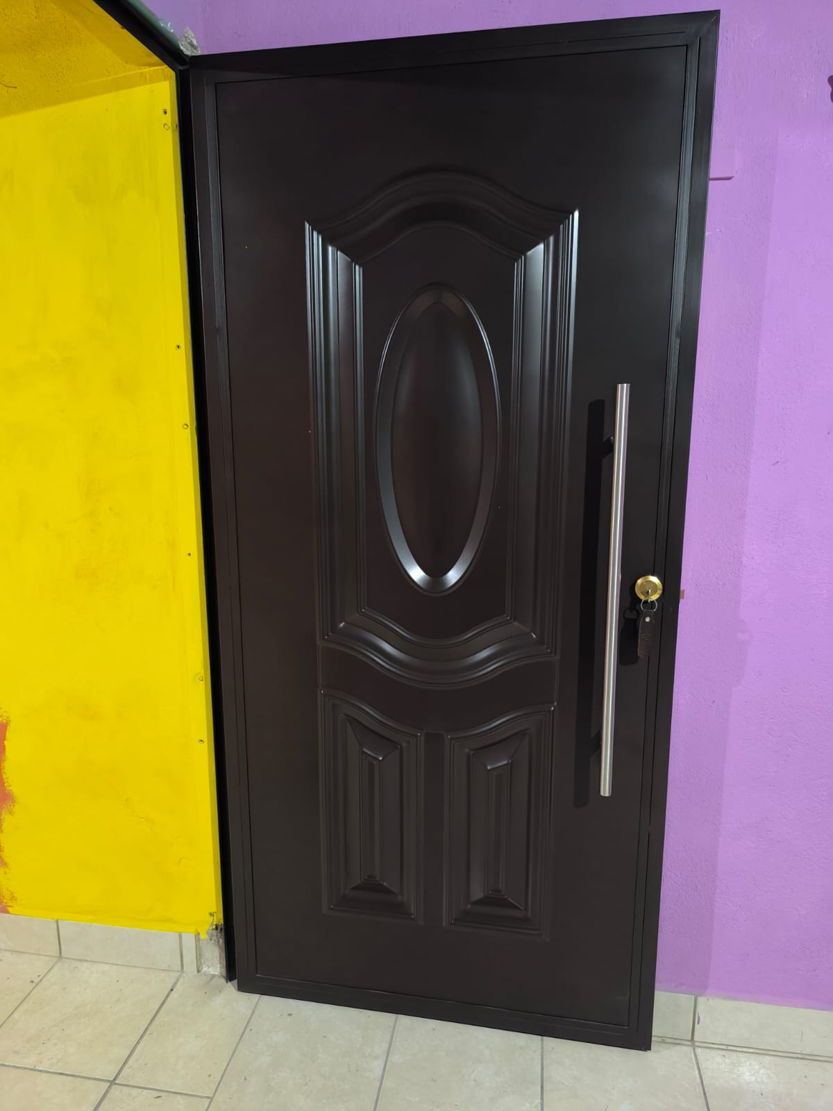 Diseño de Puerta Metálica Tipo Colonial