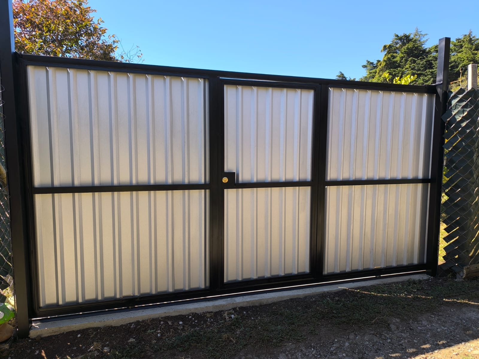 Diseño de Portón Metálico