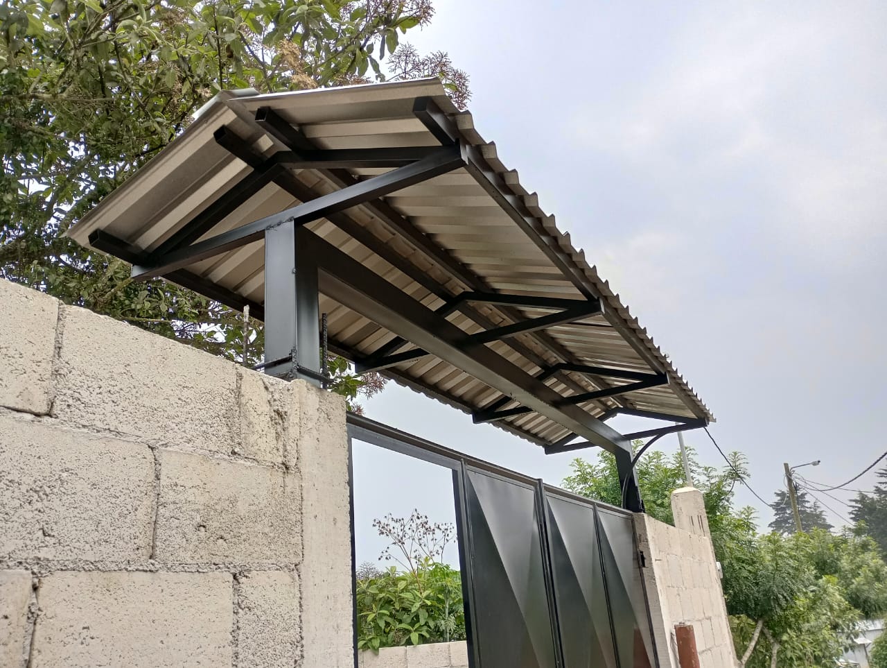 Techado y Estructura Metálica